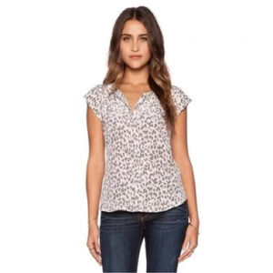 Joie “Iva” 100% Silk Leopard Print Blouse cheetah animal print short sleeve sz L